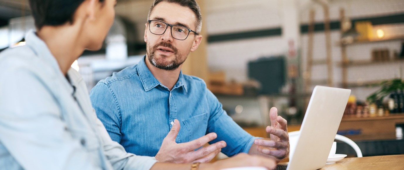 Collegeagues talking about Office Templates
