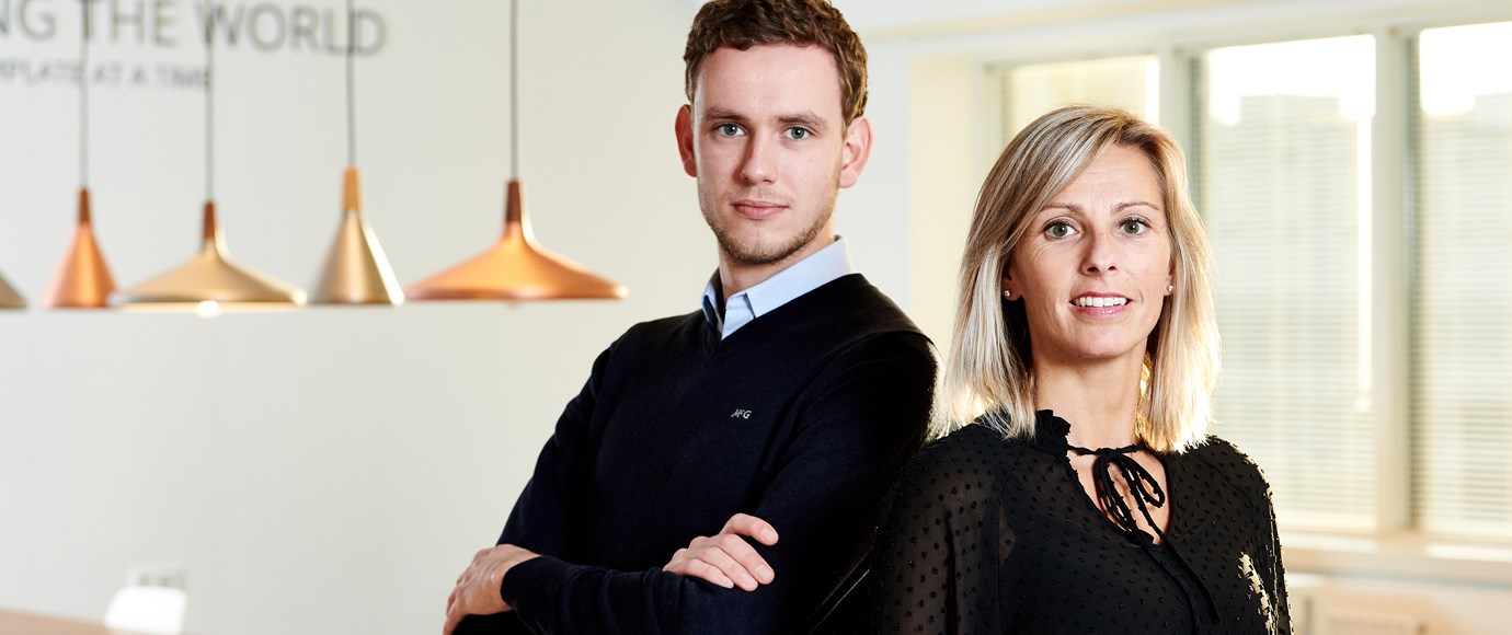 Employees iWRITER About Us